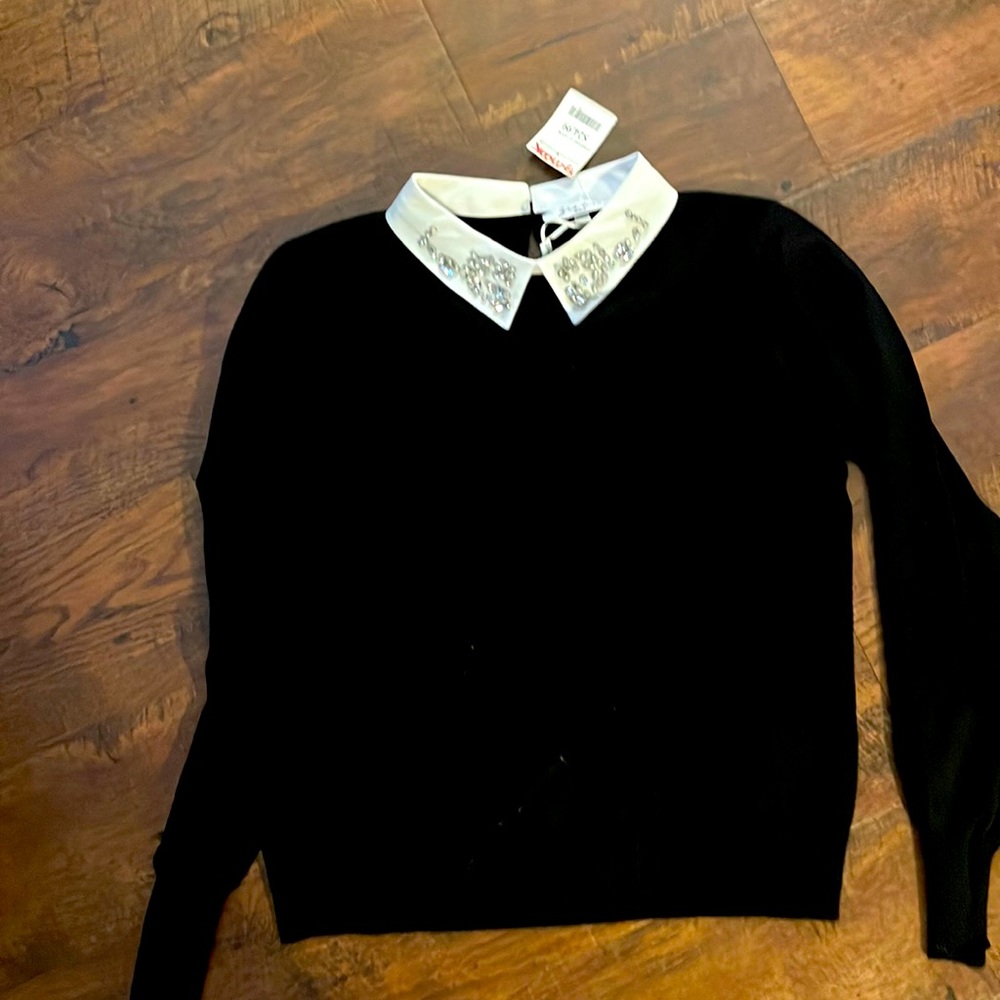 Siani white faux collared black sweater NWT, size large